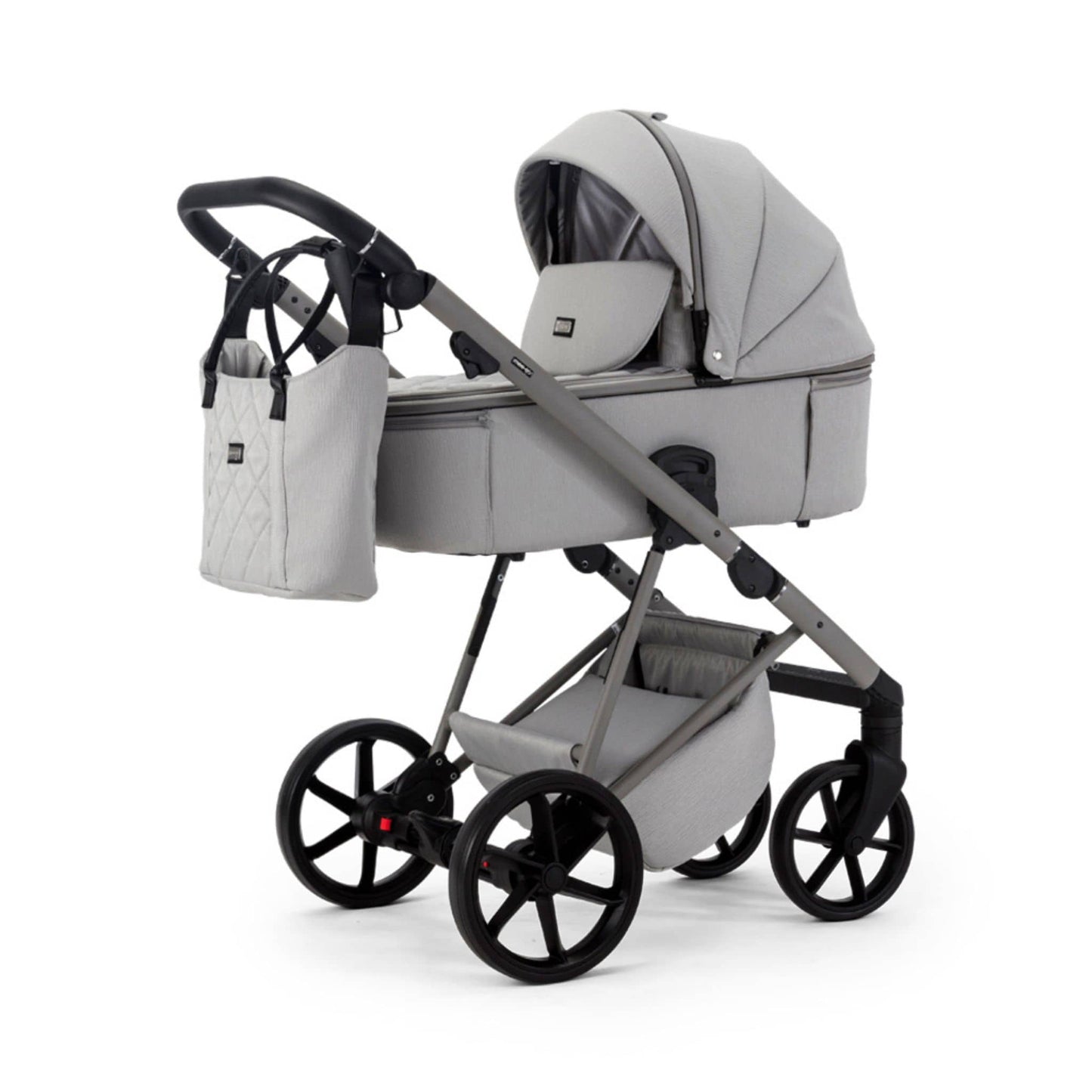 Mee-go-Milano-Natura-2in1-pram-light-grey-colour-front-facing-hood-up-with-changing-bag