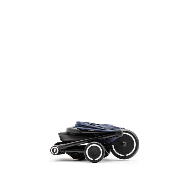 smarTrike-Stroller-folded-side-midnight-blue1