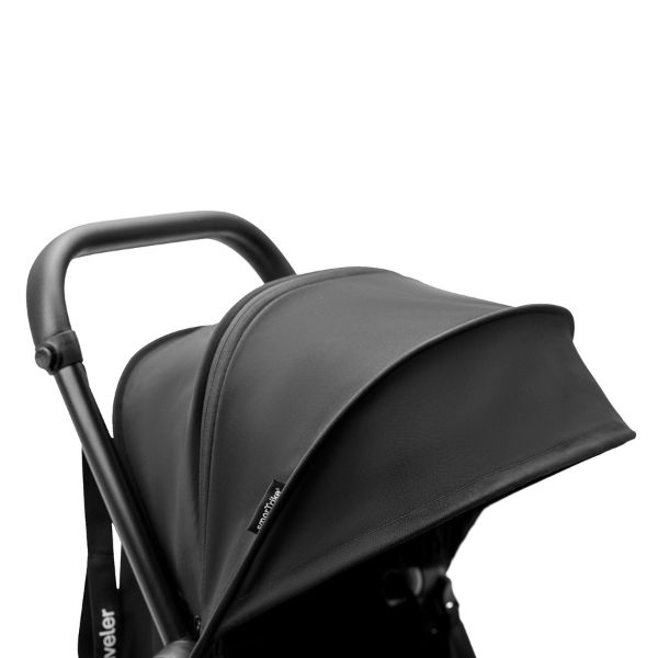 smarTrike-Stroller-hood-down-close-up-onyx-black4