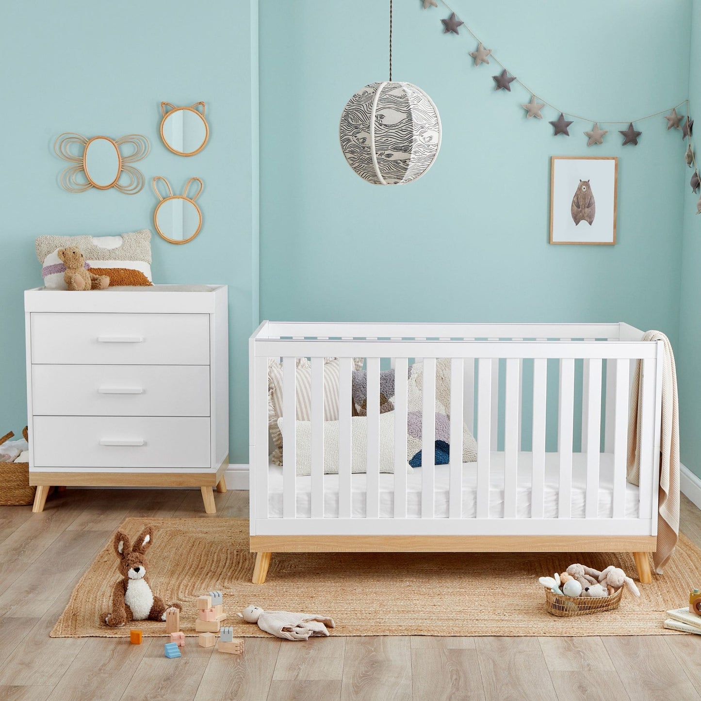 Babymore-Mona-2-piece-nursery-set-white-1