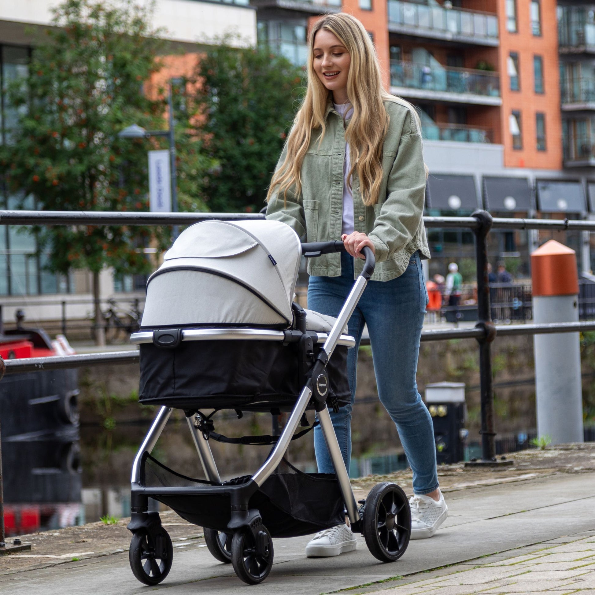 Babymore Mimi 3-in-1 Travel System - Pecan i-size Car Seat with ISOFIX base