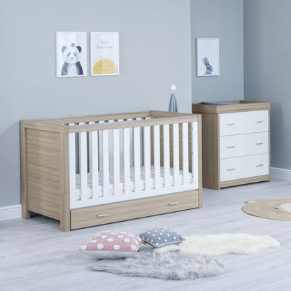 Luno-2-piece-room-set-with-drawer-oak-white-cotbed-and-changer-side