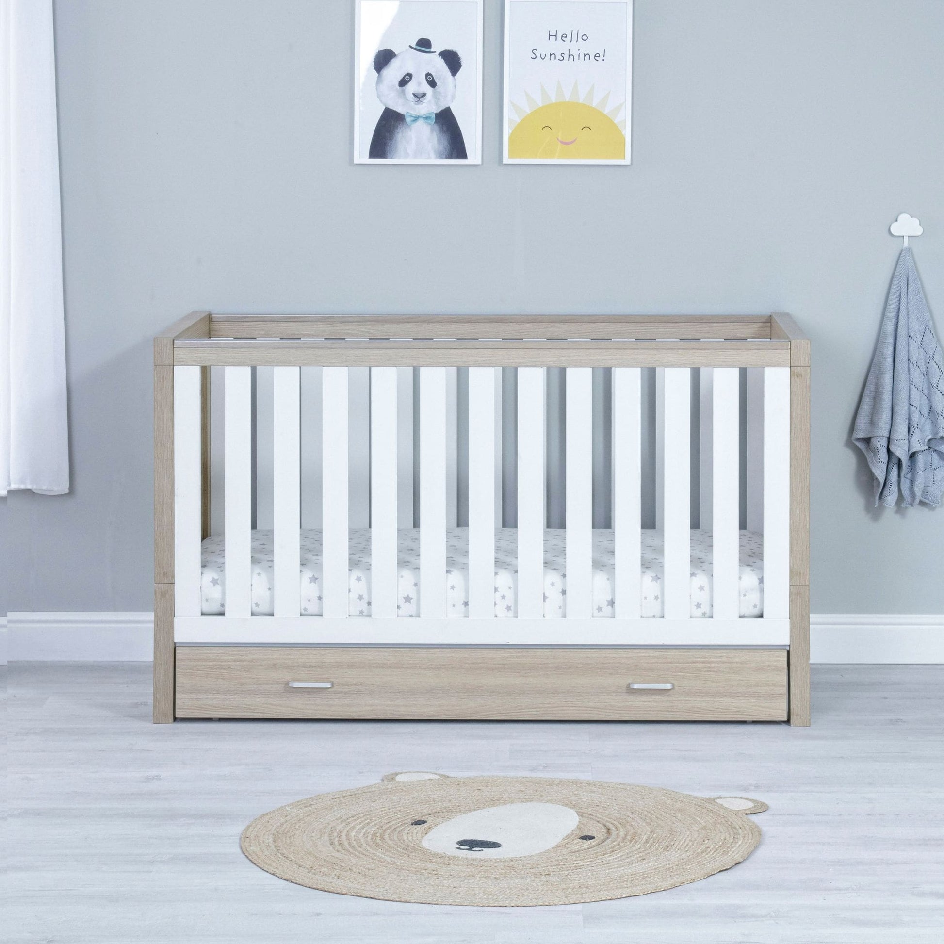 Luno-2-piece-room-set-with-drawer-oak-white-cotbed-front