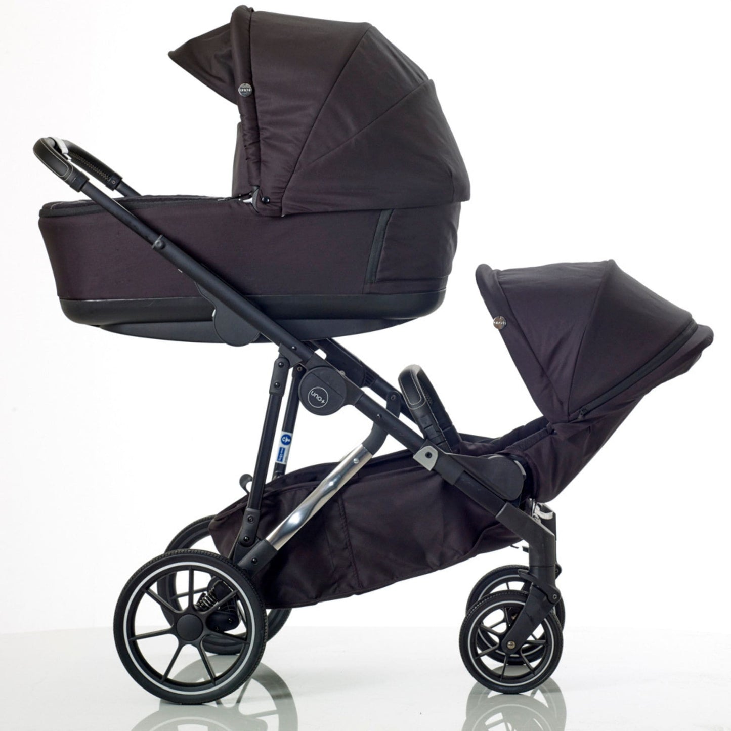 Mee-go Uno Plus Twin pram